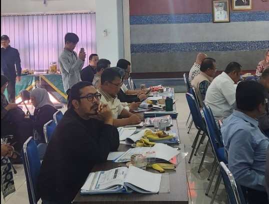 rapat komisiIVJ abar di Cirebon